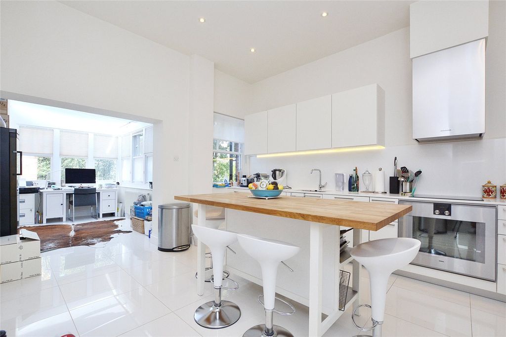 Property photo 3 of 13 Picture No. 20