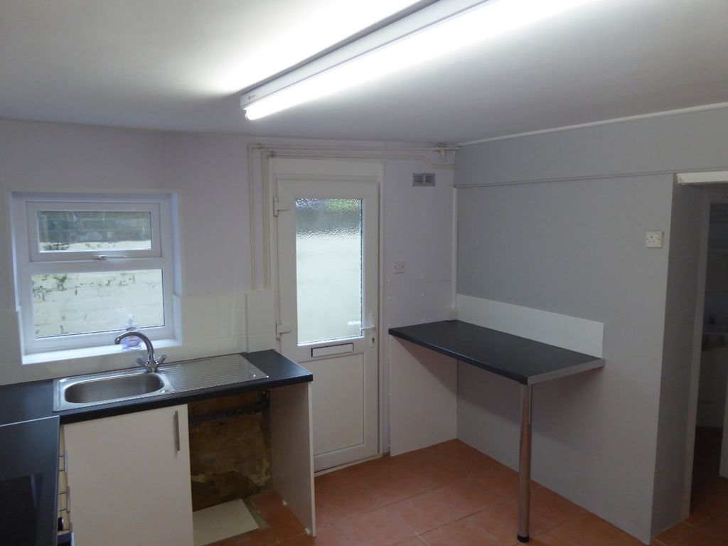 Property photo 2 of 9 4350281