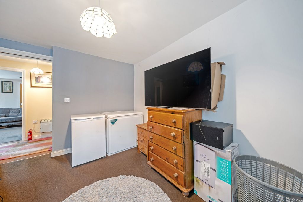 Property photo 3 of 23 F2 - 02