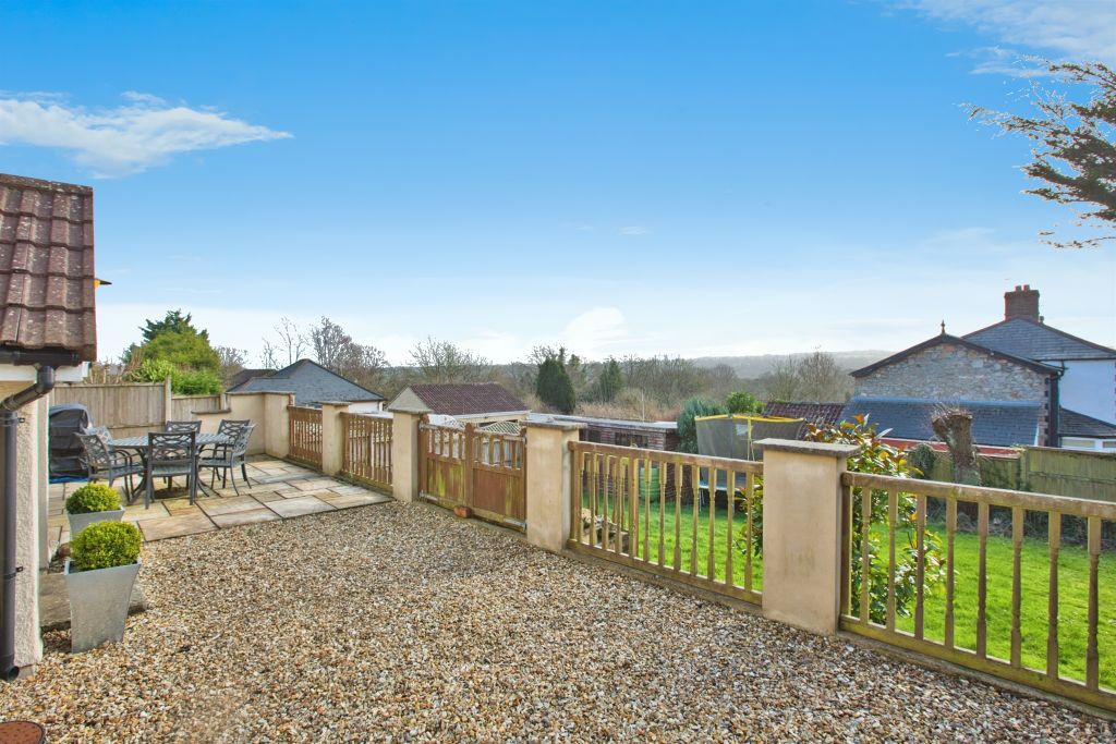Property photo 3 of 26