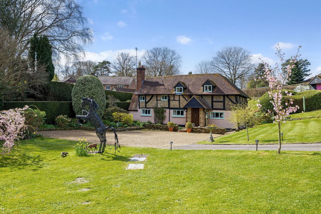 Property photo 2 of 19