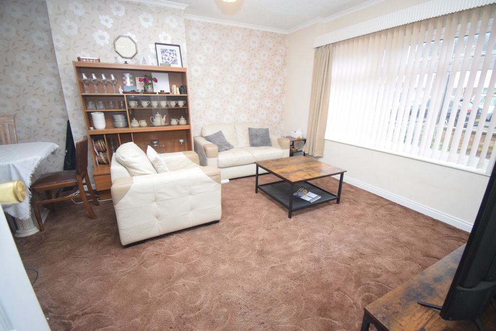 Property photo 3 of 9 Living Room 2