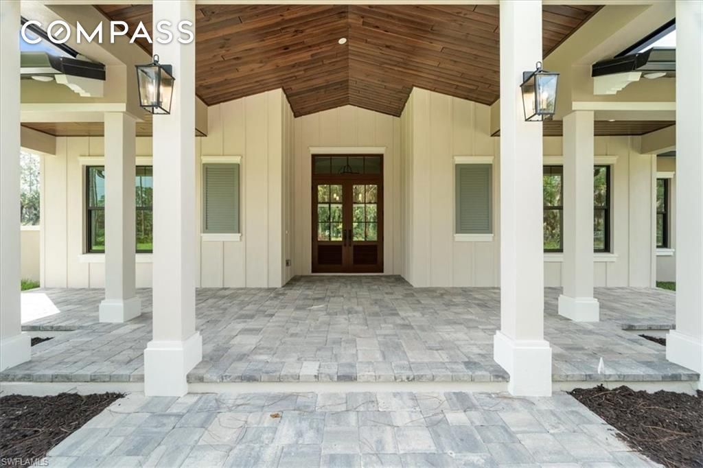 Property photo 3 of 42