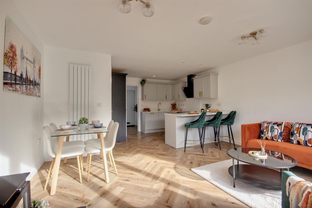 Property photo 2 of 20 Pv (13).Jpg