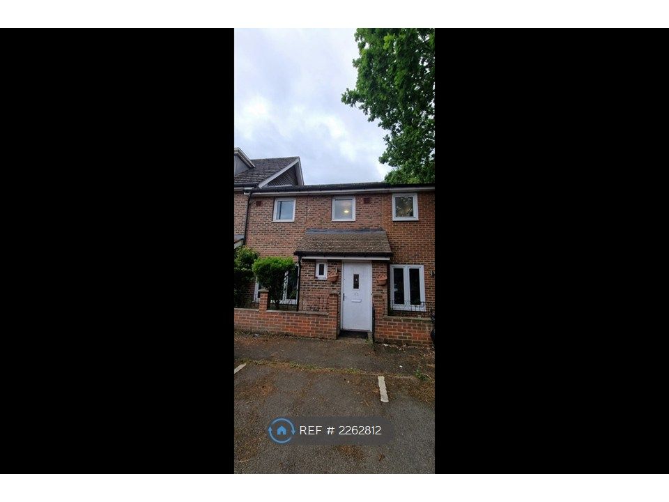 Property photo 1 of 31 House Front