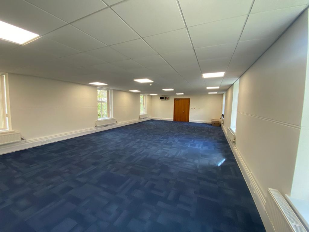 Property photo 2 of 9 20-04 To Let