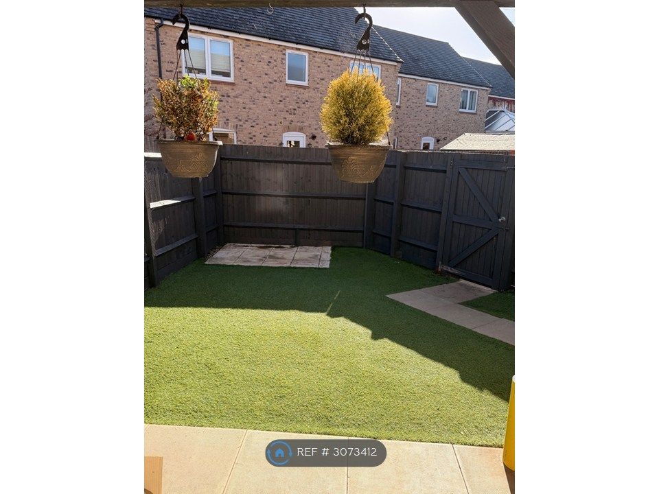 Property photo 2 of 27