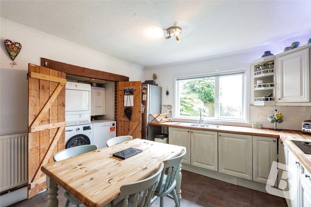 Property photo 2 of 30 Picture No. 38