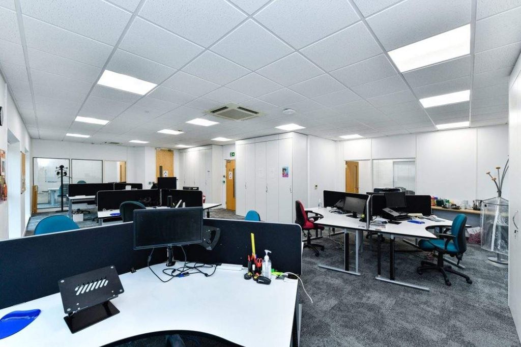 Property photo 2 of 7