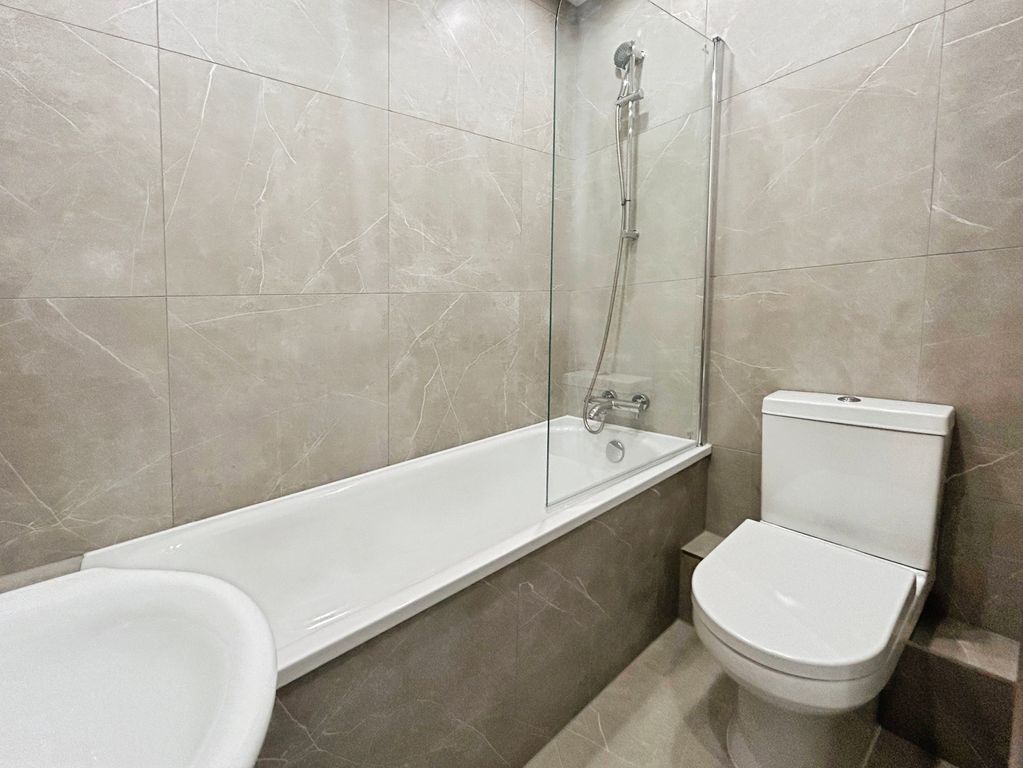 Property photo 3 of 3
