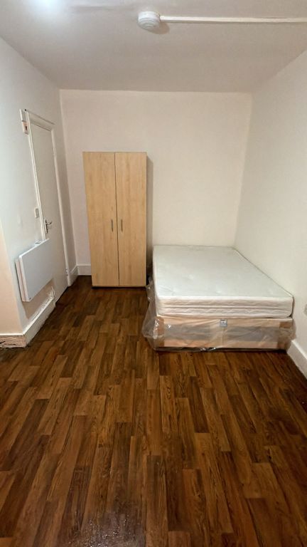 Property photo 1 of 4
