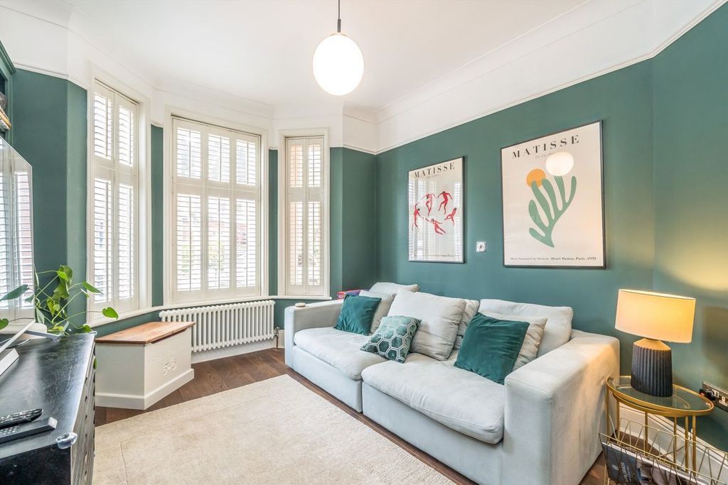 Property photo 3 of 13