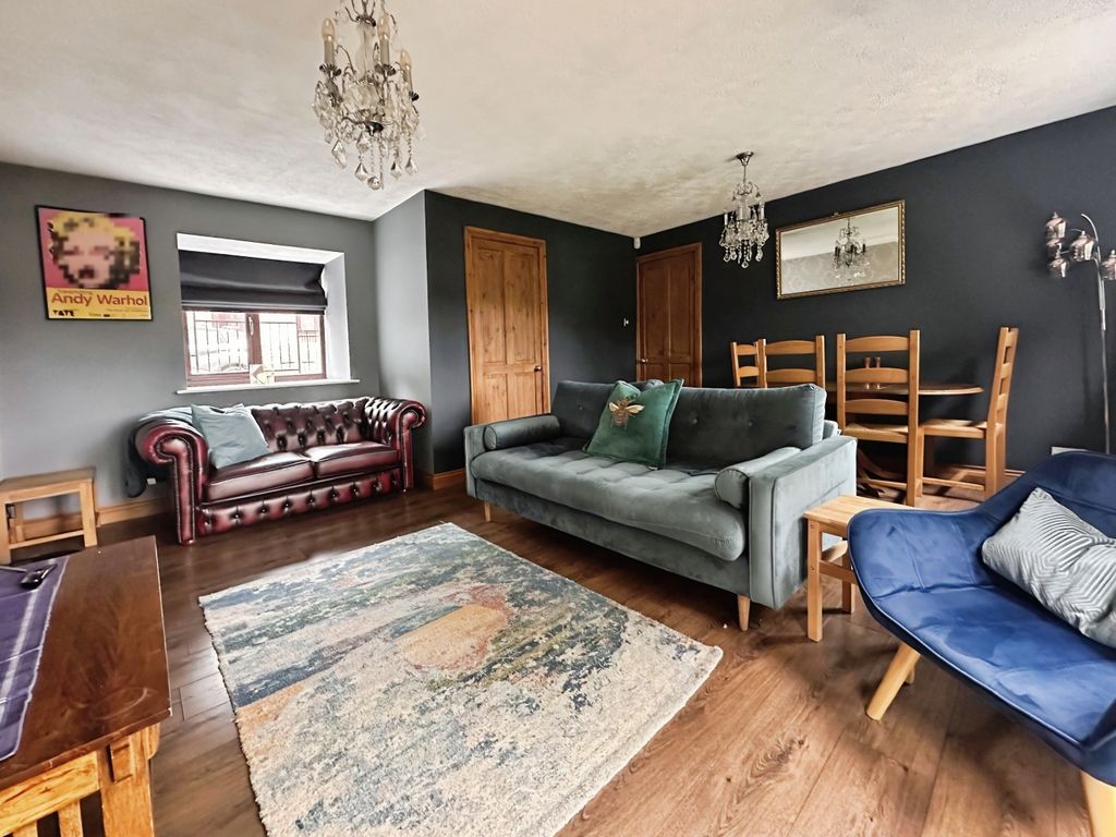 Property photo 2 of 16 Lounge/Diner