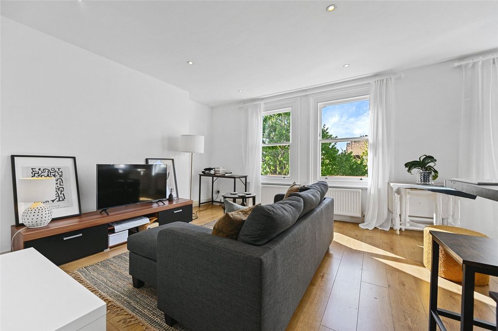 Property photo 2 of 8 Picture No. 07