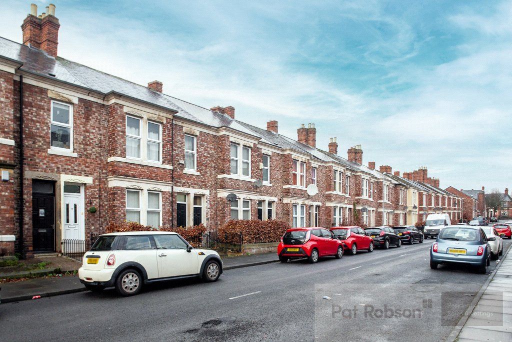 Windsor Avenue, Bensham, Gateshead NE8, 3 bed flat for sale, £95,000 ...