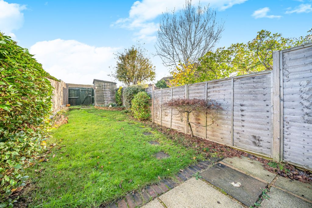 Property photo 3 of 21 Garden