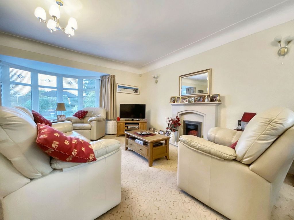 Property photo 2 of 30
