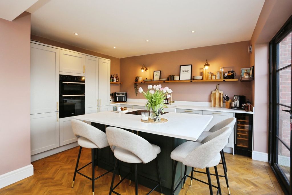 Property photo 2 of 23 Picture No. 06