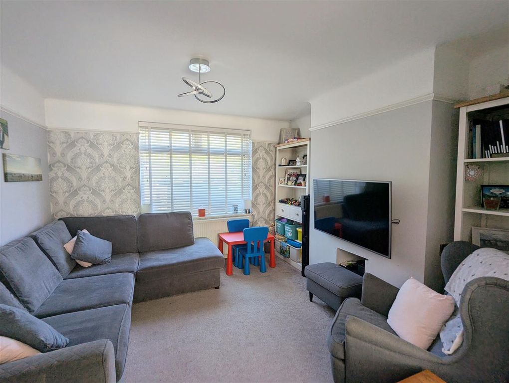 Property photo 3 of 17 Pxl_20250523_093956130.Action_Pan-01.Cover.Jpg