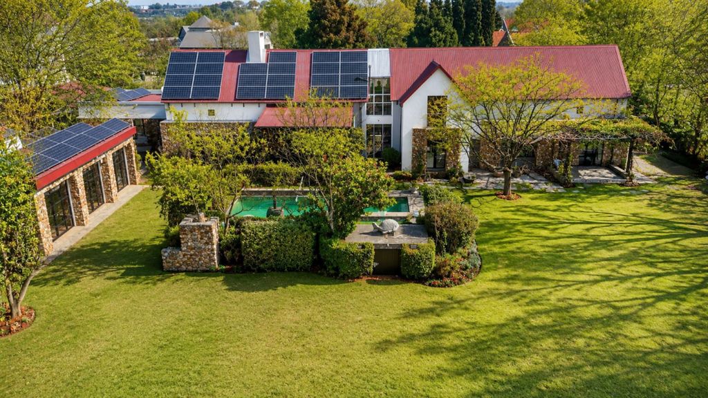 Property photo 1 of 117
