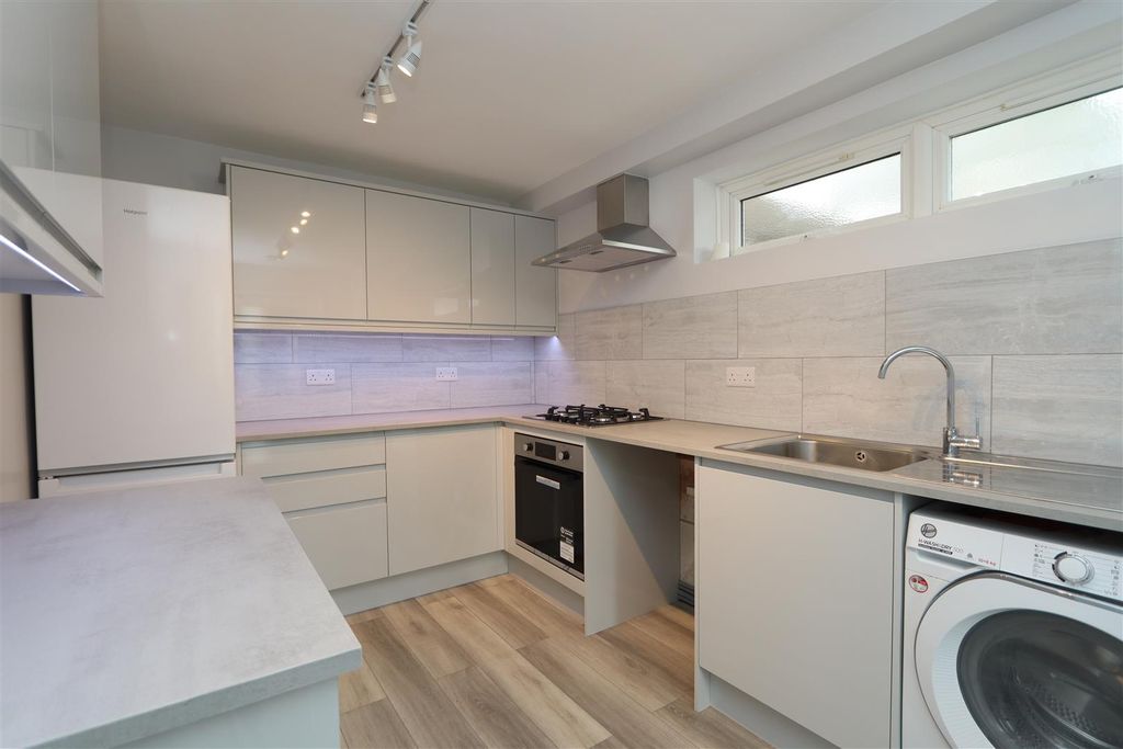Property photo 1 of 12 Kitchen