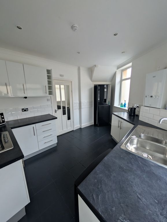 Property photo 3 of 8