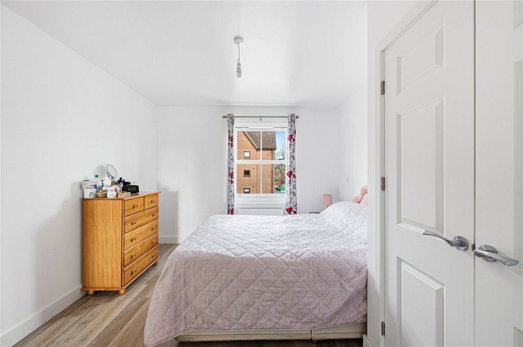 Property photo 3 of 20 Picture No. 06