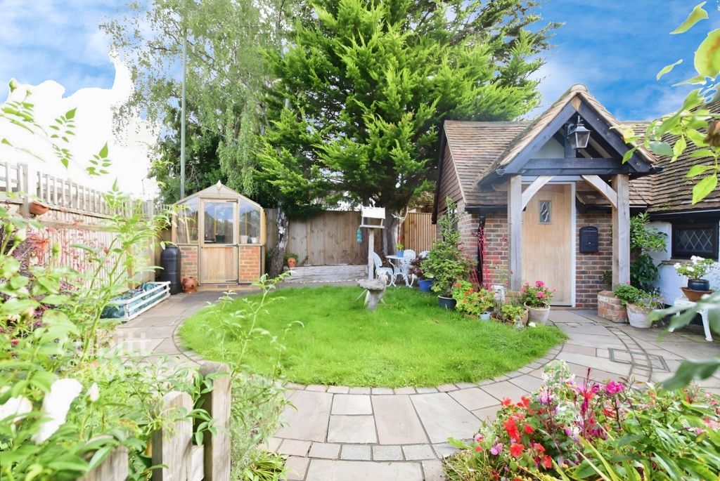 Property photo 1 of 11 0c336Bf4-Fil