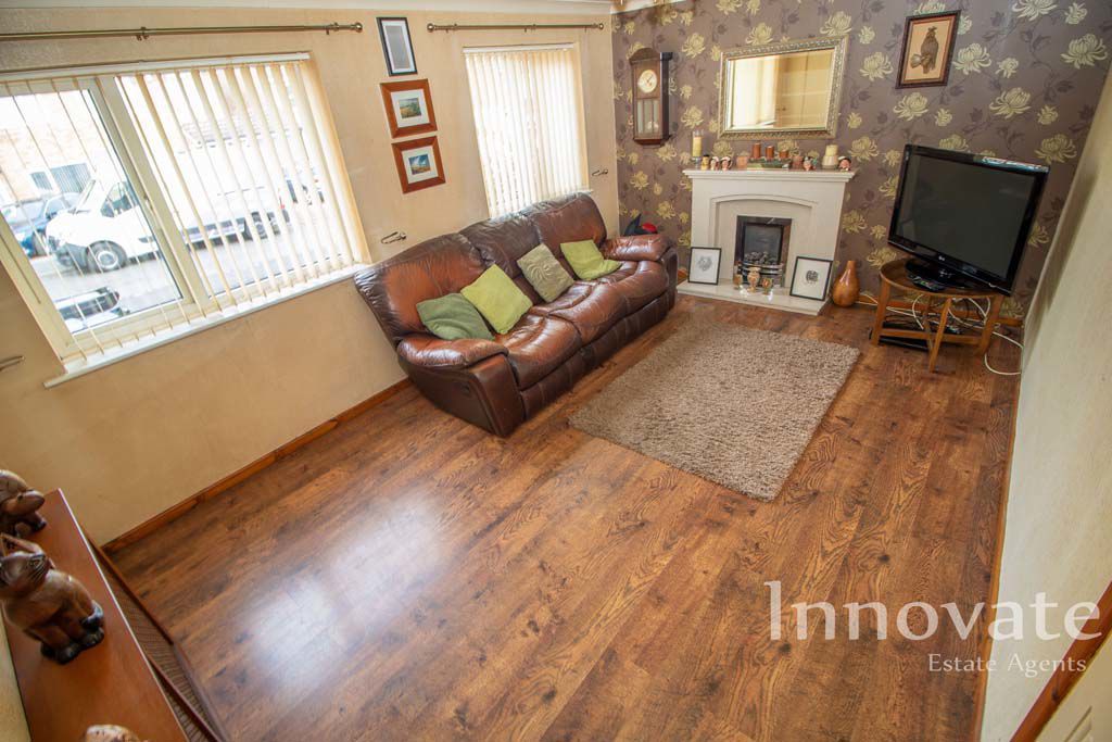 Property photo 2 of 14 Photo 4