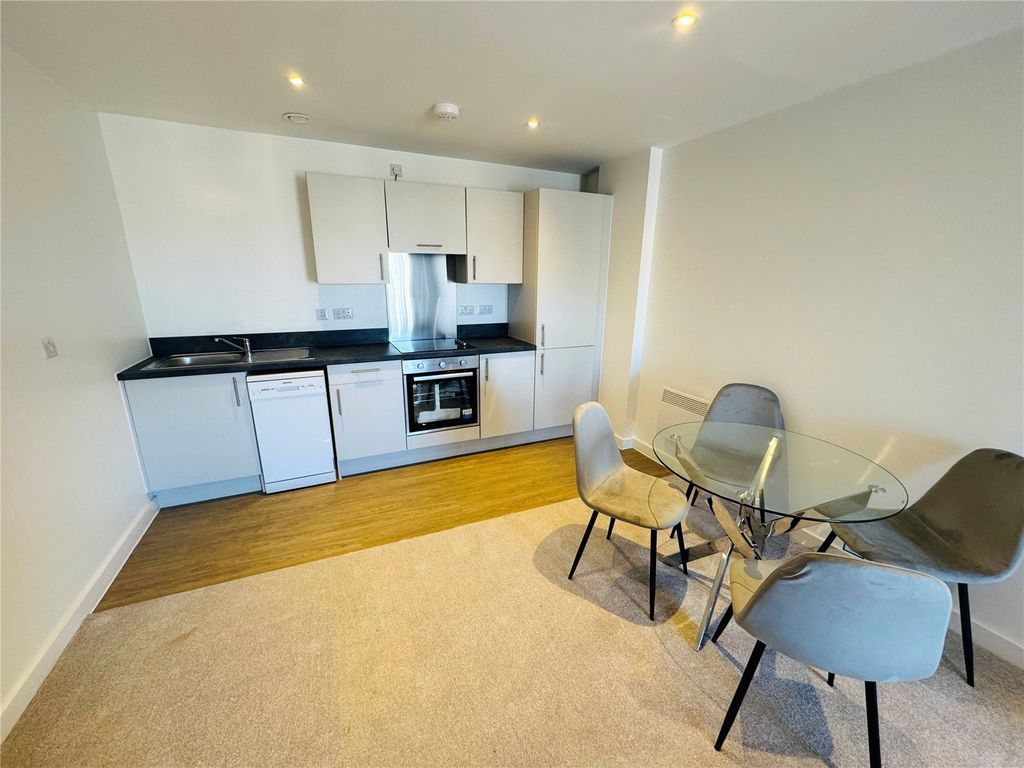 Property photo 3 of 7 Picture No. 10