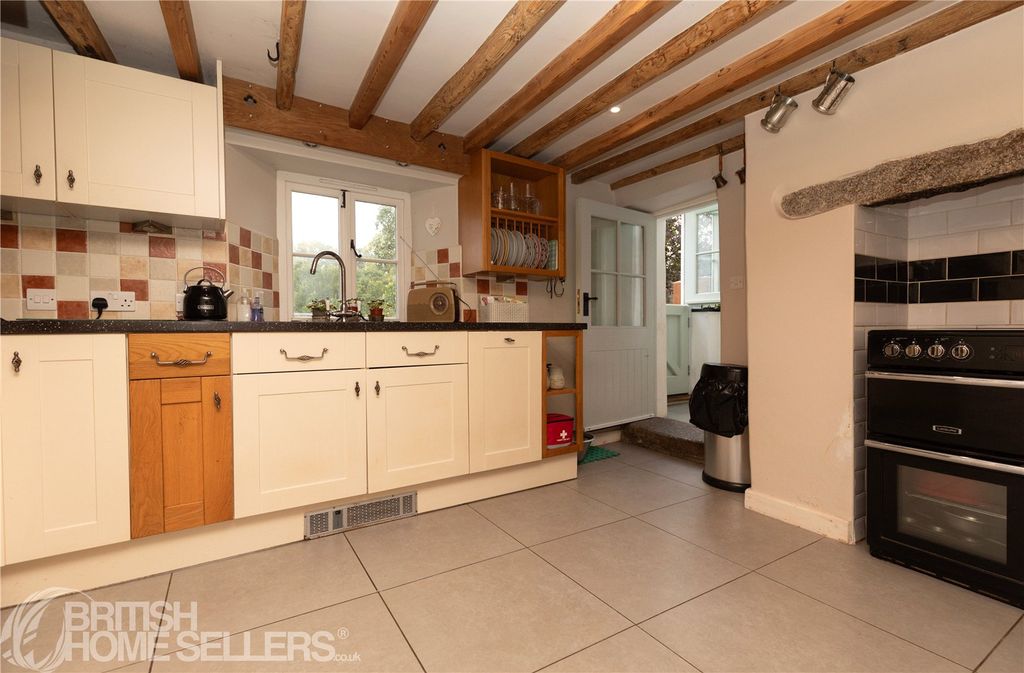 Property photo 2 of 14 Picture No. 03