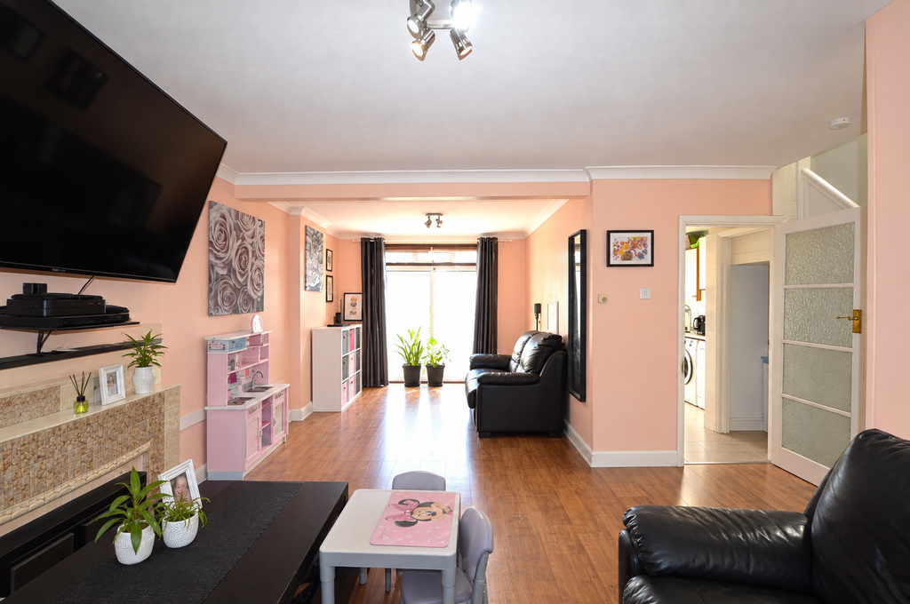 Property photo 3 of 13