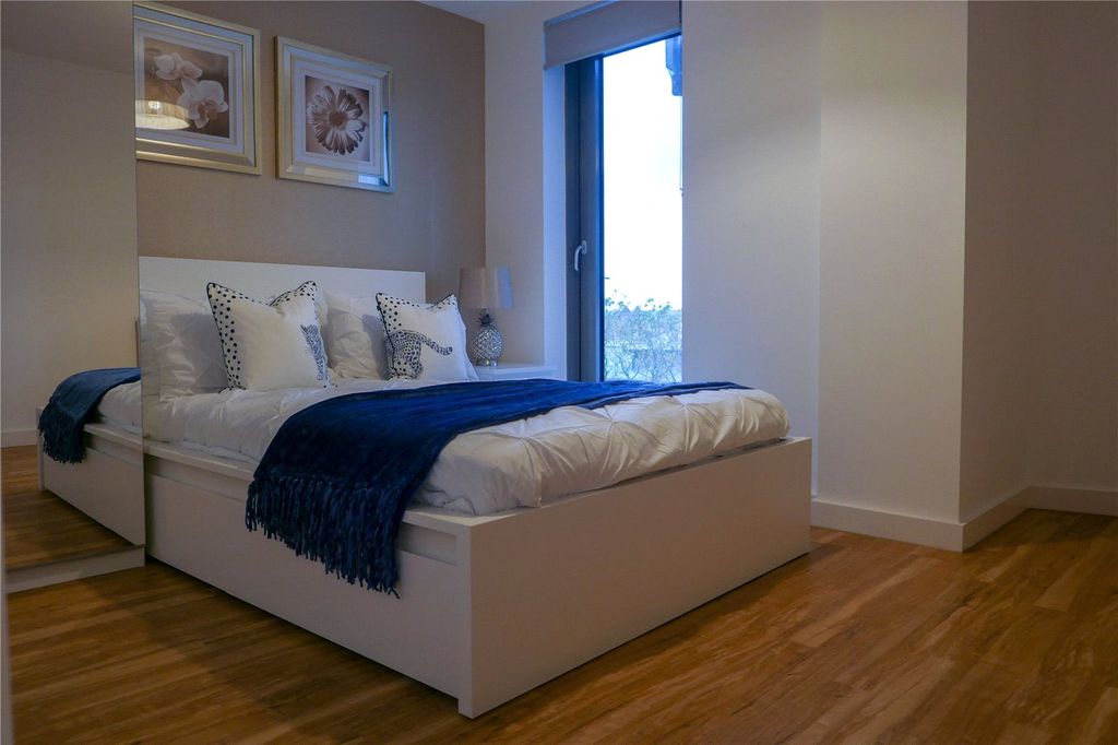 Property photo 2 of 12 Picture No. 08
