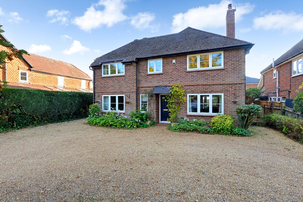 Property photo 1 of 20 Front