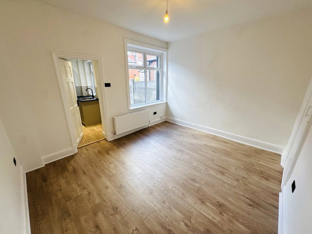 Property photo 2 of 13 Photograph