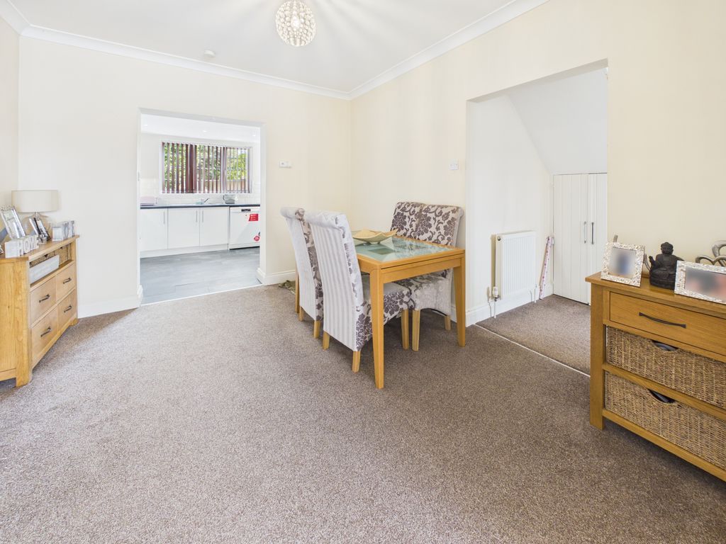 Property photo 3 of 14 Dining Room
