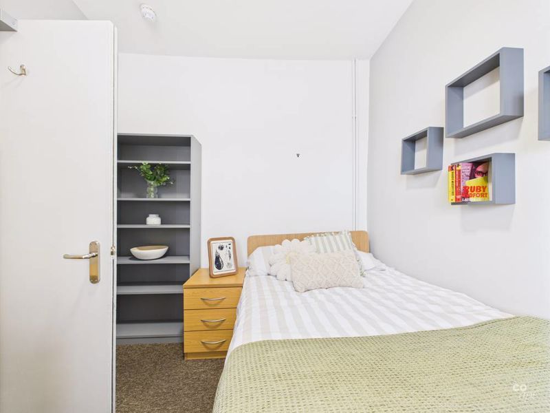 Property photo 2 of 15 Photo 12