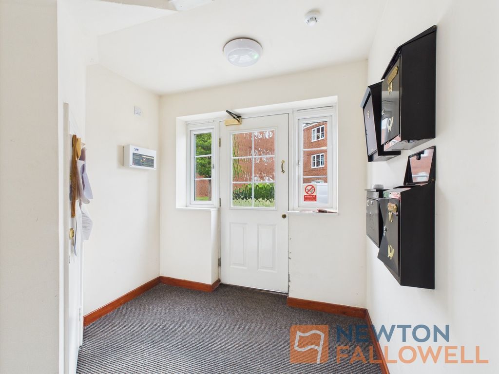 Property photo 3 of 12