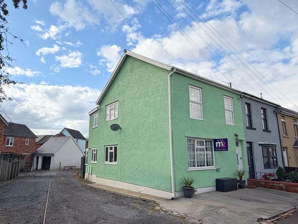 Property photo 1 of 19
