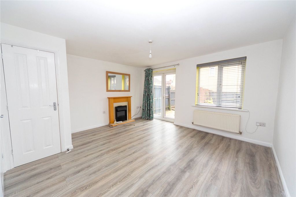 Property photo 2 of 20 Picture No. 05