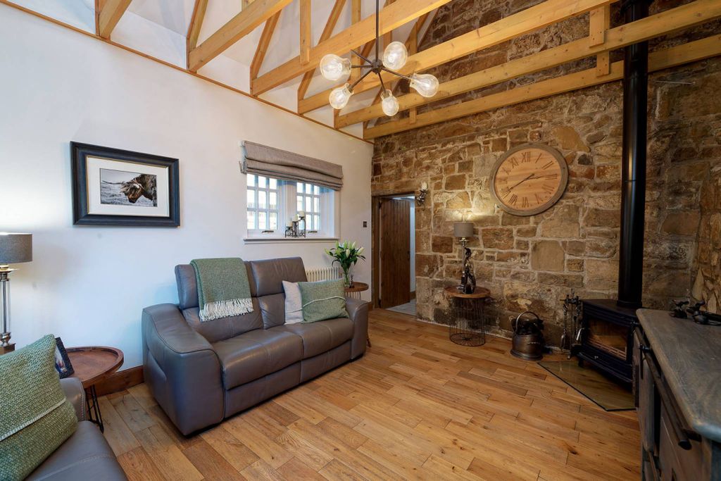 Property photo 3 of 29