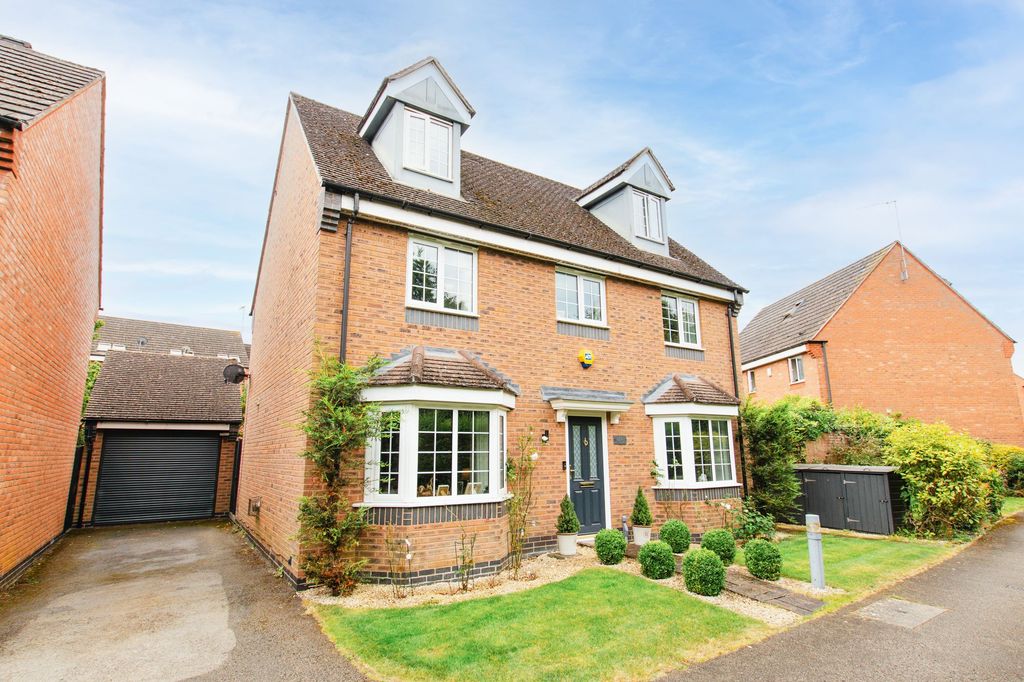 Property photo 1 of 24