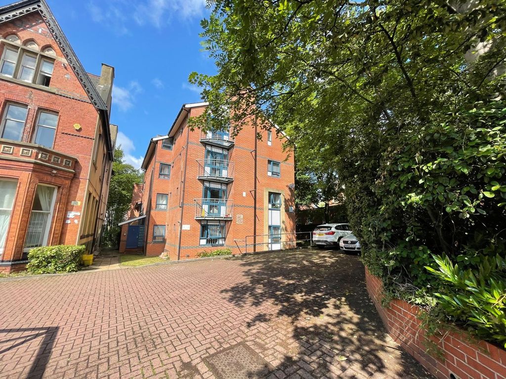 Property photo 1 of 3