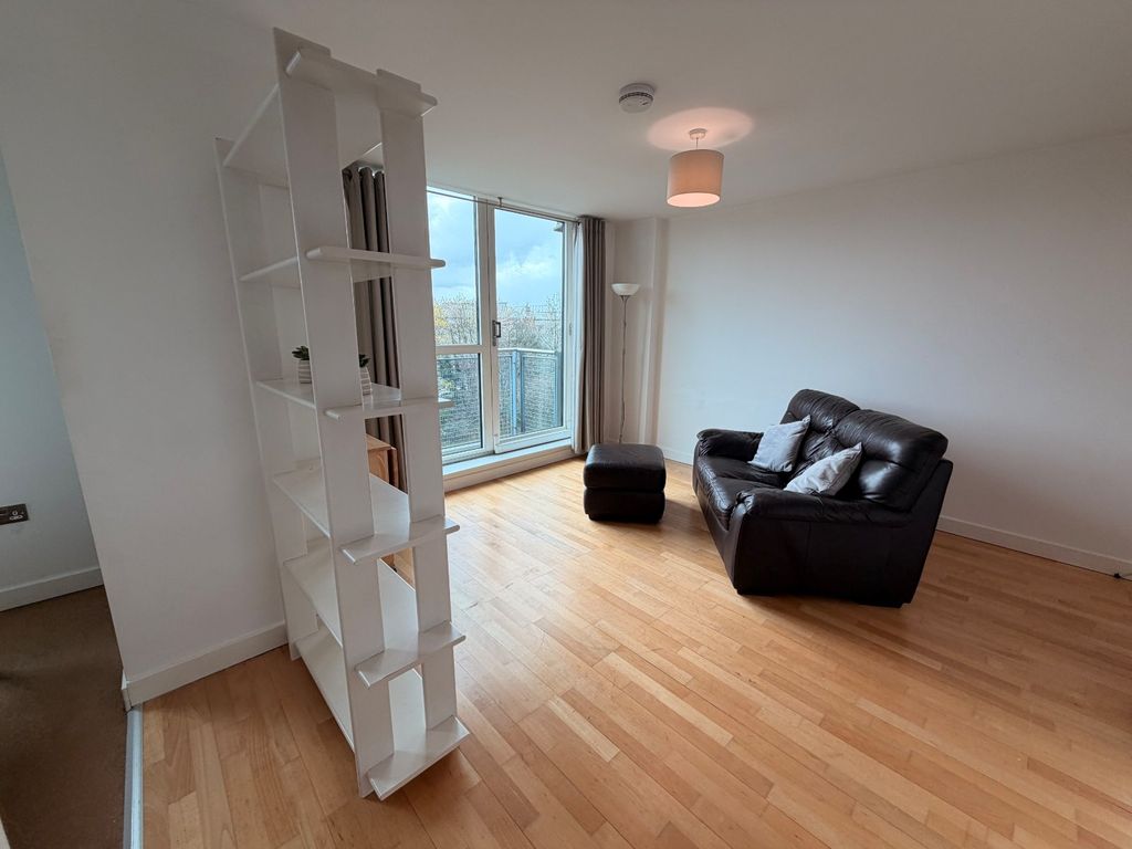 Property photo 3 of 10 Picture No. 12