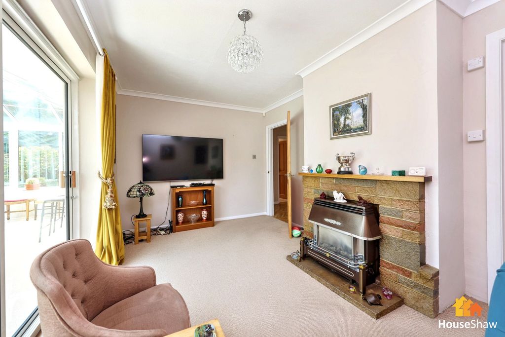 Property photo 3 of 29