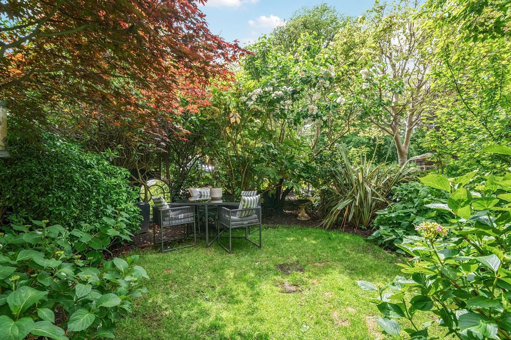 Property photo 3 of 21