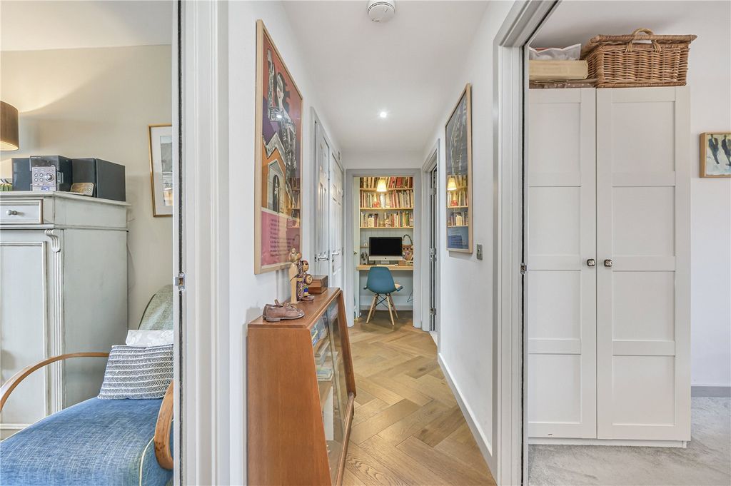 Property photo 3 of 19 Picture No. 17