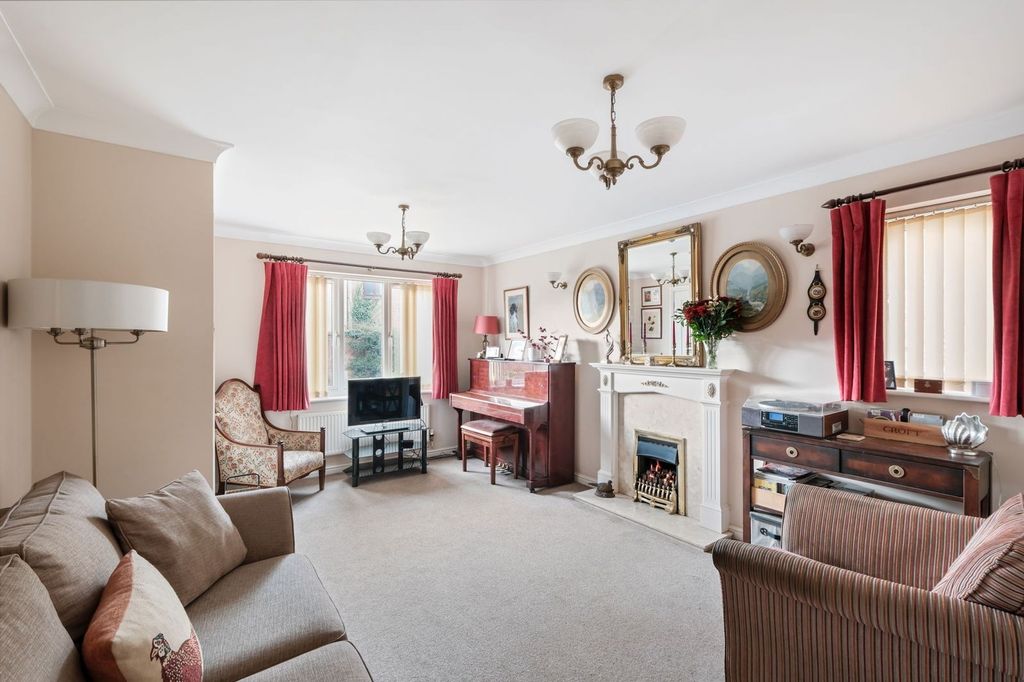 Property photo 3 of 16