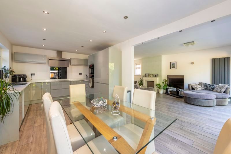 Property photo 2 of 18 Photo 12