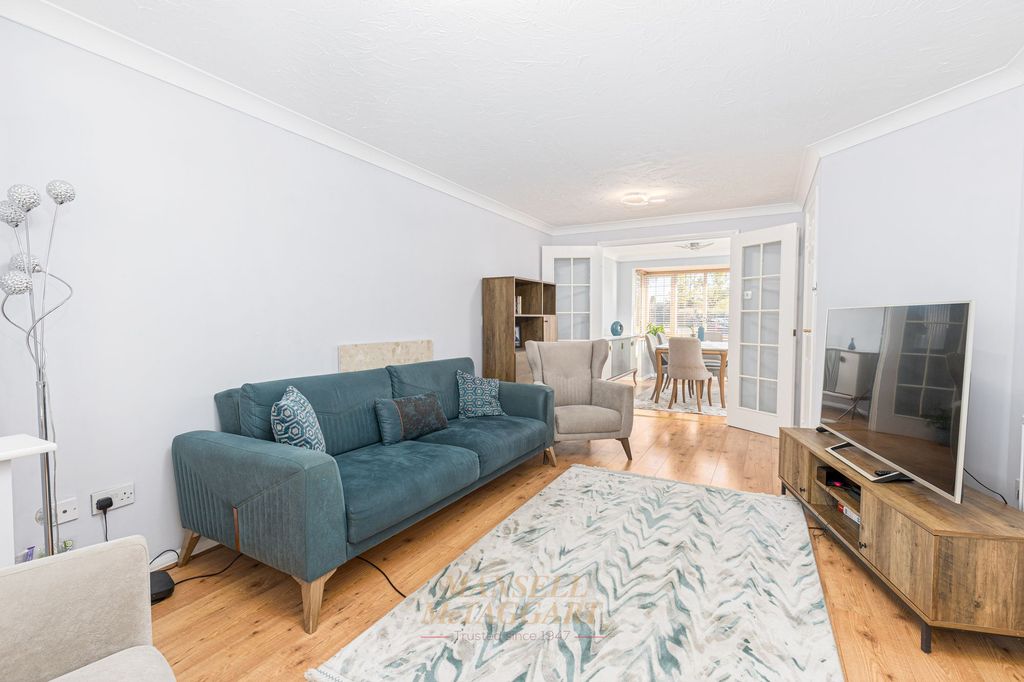 Property photo 2 of 16